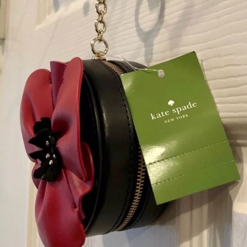 SOLD/Authentic Kate Spade OohLa-La Flower coin/Key - Picture 6 of 14